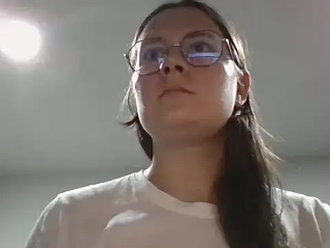 Nerinay stripchat live cam model