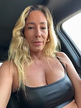 SweetAlegra_ stripchat live cam model