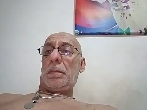 Toby2712 stripchat live cam model