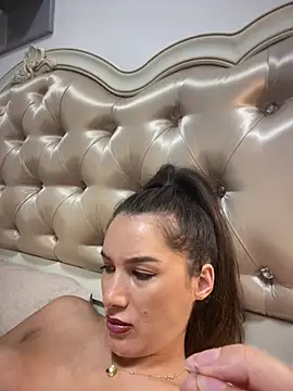 HotXMom_ stripchat live cam model