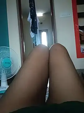 KadhalArasi stripchat live cam model
