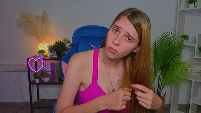 KeylaManning stripchat live cam model