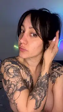 nena_santa stripchat live cam model