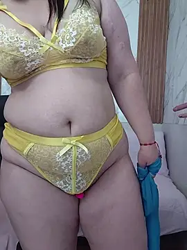 kiara_scottt stripchat live cam model