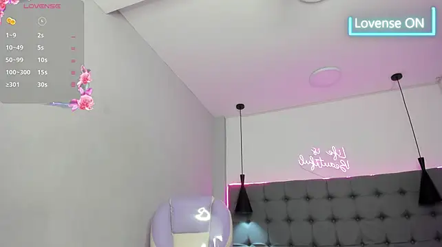 scarletcherry18 stripchat live cam model