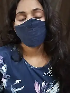 Roji_bha stripchat live cam model