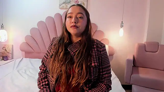 SabrinaVantress stripchat live cam model