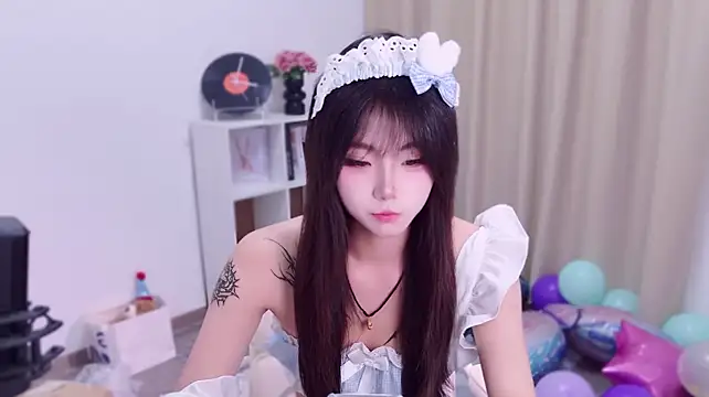 Sultry-01 stripchat live cam model