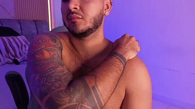 mister_miike stripchat live cam model