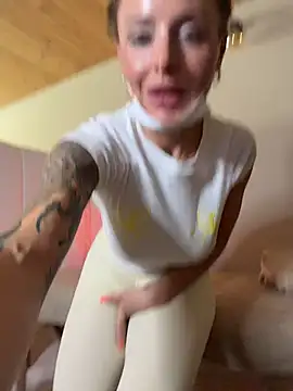 EmaSalis stripchat live cam model