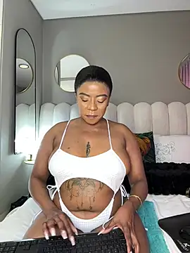 MIAMI9 stripchat live cam model