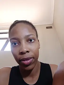 MsParisSmith stripchat live cam model