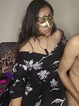 Curvy_Sakhi stripchat live cam model