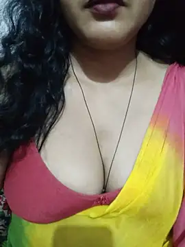 spicysuhana stripchat live cam model