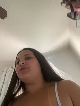 julia_moreira stripchat live cam model