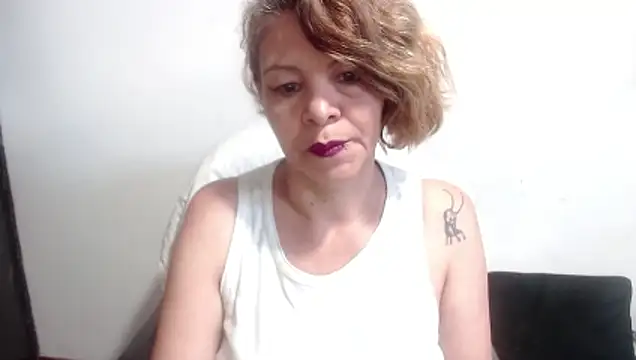 electra-mommy stripchat live cam model