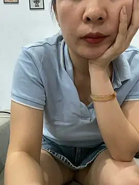 Ivy_Trix2 stripchat live cam model