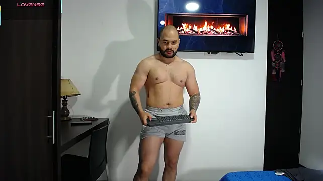 Hershell_XXL stripchat live cam model