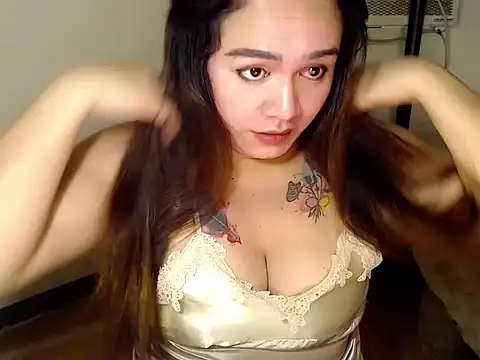 LAvender_18 stripchat live cam model