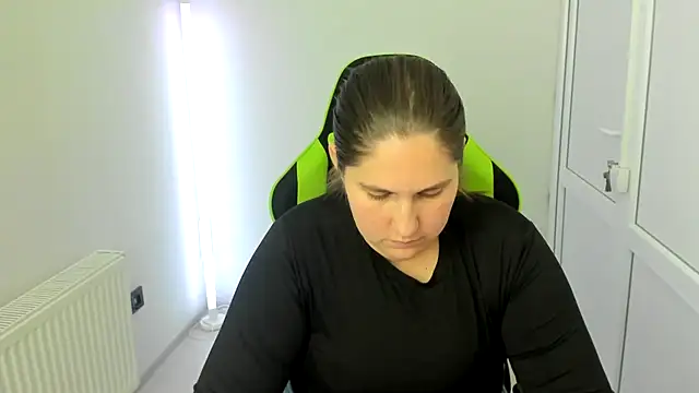 LunaVenom stripchat live cam model