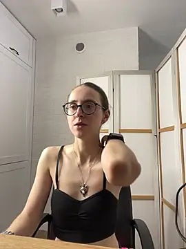 MartiniiSelenna stripchat live cam model