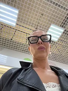 LisaMurr stripchat live cam model