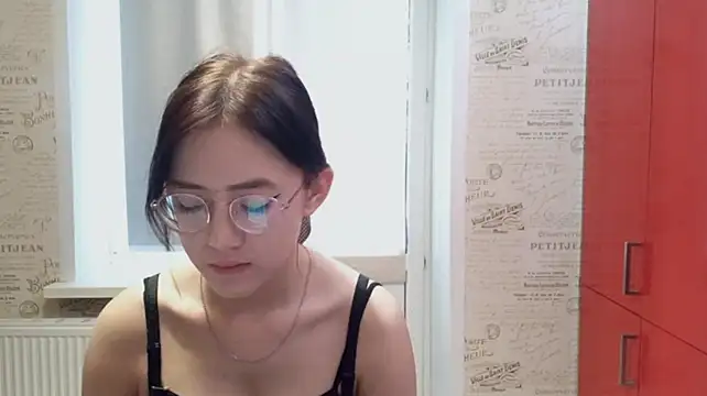 SolvedGlobe stripchat live cam model