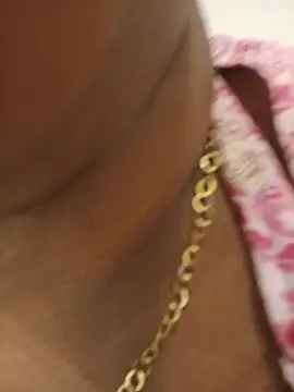 MorenaVanilla stripchat live cam model