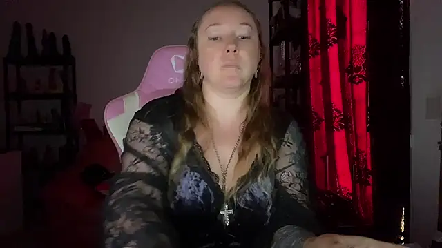 kisicaxx stripchat live cam model