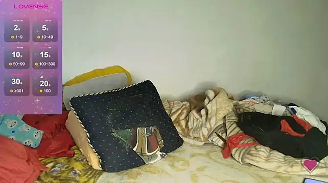EliVanegas stripchat live cam model