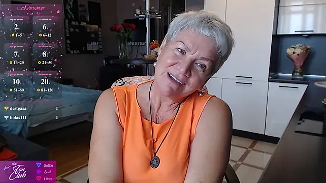 roxana_brooks stripchat live cam model