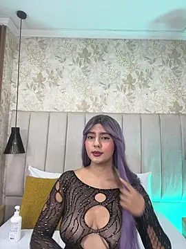 AnitaMore_ stripchat live cam model