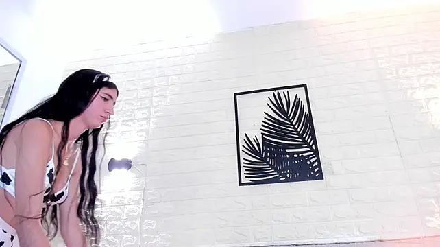 Valeria_noir stripchat live cam model