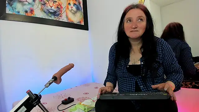 CloeMature stripchat live cam model