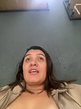 Madyson94 stripchat live cam model