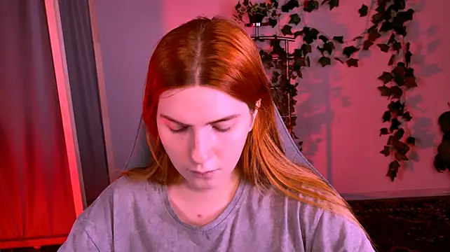 AliceCUNTach stripchat live cam model