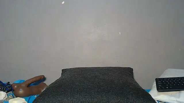 SpicyMackenzie22 stripchat live cam model
