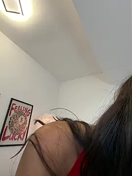 Rileysim88 stripchat live cam model