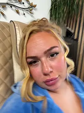 JaidynRae stripchat live cam model