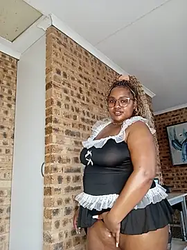 SativaHotxx101 stripchat live cam model