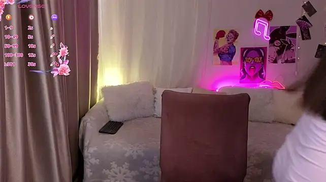 MaxinCarroll stripchat live cam model