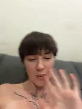 IceMur stripchat live cam model