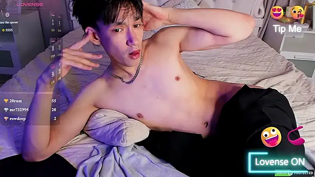 CalvinChapman stripchat live cam model