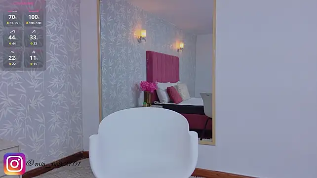 Mia_Noirr stripchat live cam model