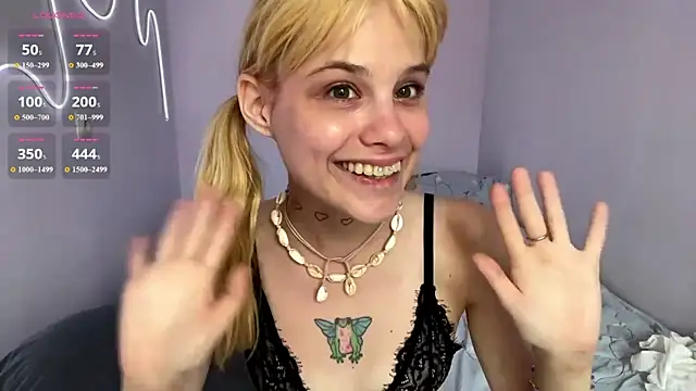 Lili_pup stripchat live cam model