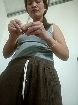 nangmo stripchat live cam model