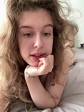 LilianBliss stripchat live cam model