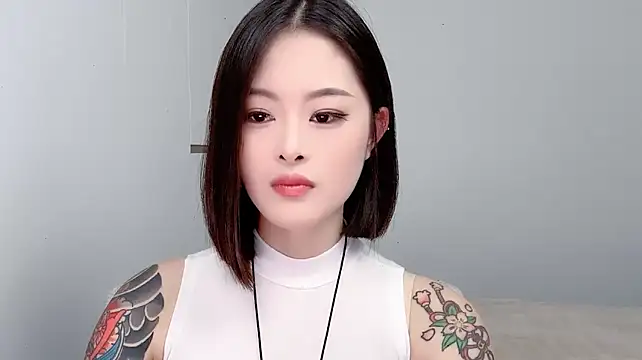 Ivy_360 stripchat live cam model