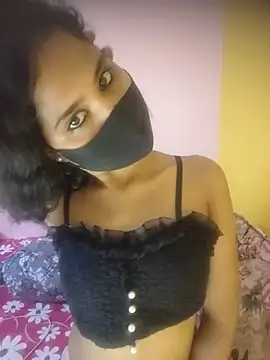 hott_mia stripchat live cam model