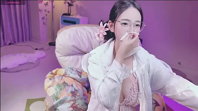 qianqianliao stripchat live cam model